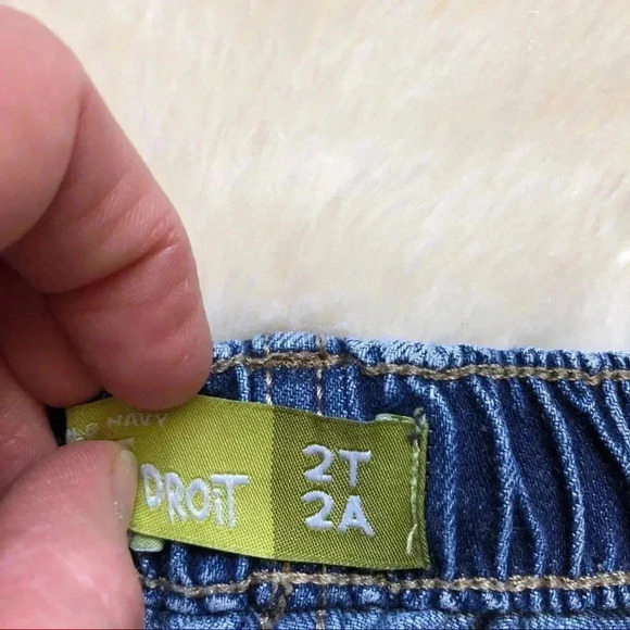 Old Navy Toddler Jeans Straight Leg  Size 2T - Picture 8 of 12